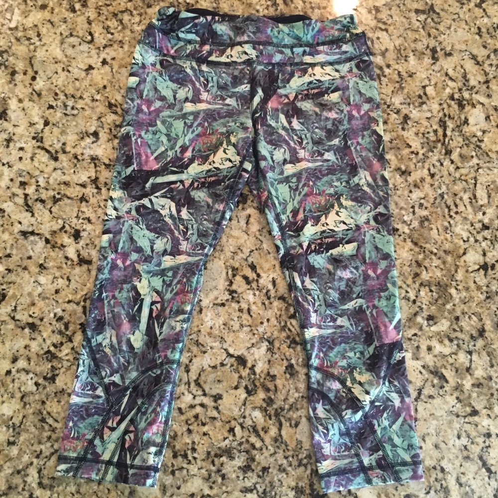 Lululemon cropped leggings